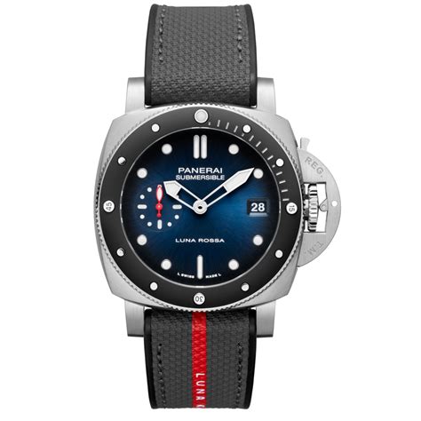 Panerai Submersible Luna Rossa PAM 1565 42mm .